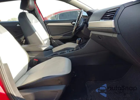 2019 Volkswagen Jetta 1.4T R-Line/1.4T S/1.4T Se from USA, damaged, VIN 3VWC57BU4KM088622